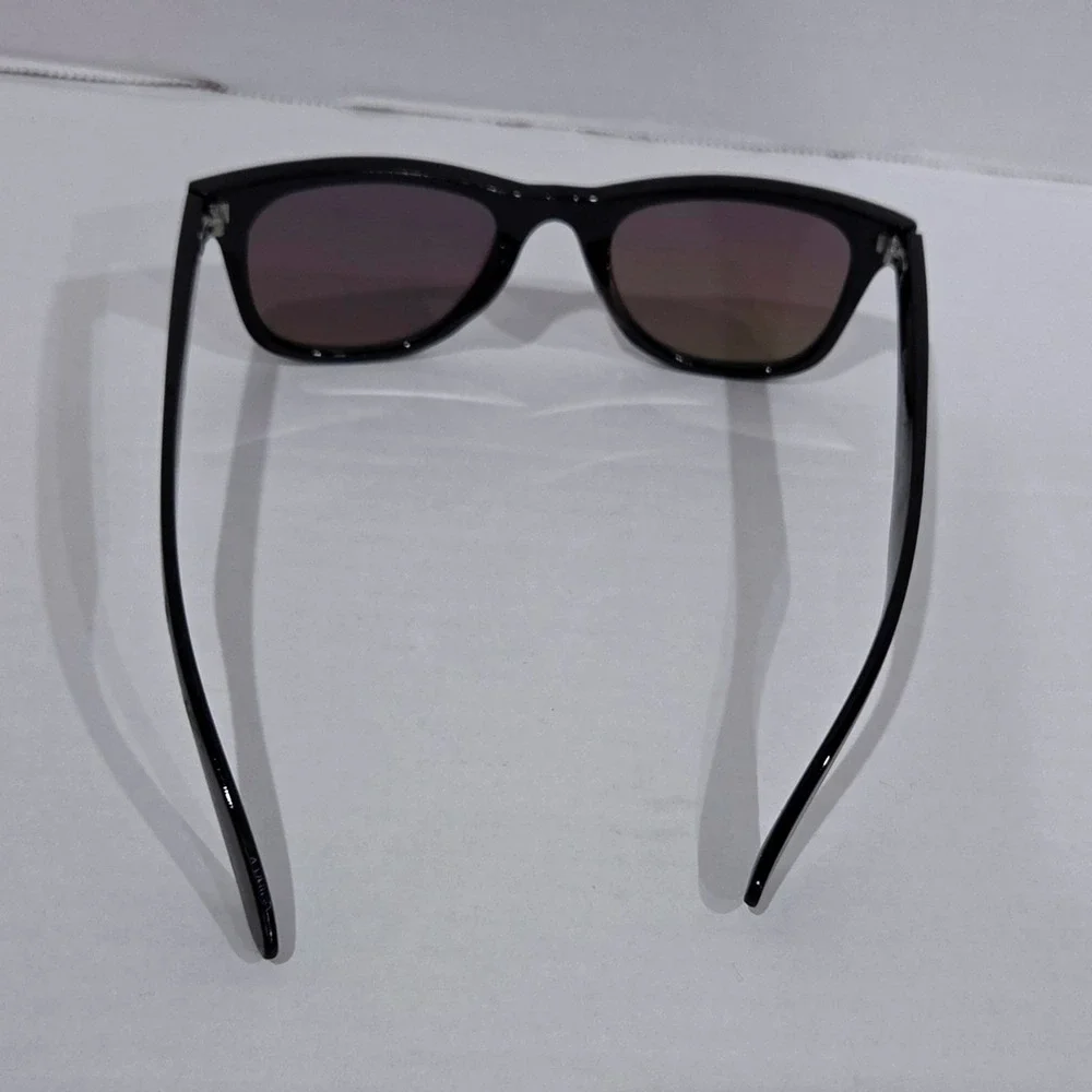 Disney Mickey Mouse Kids Sunglasses Black Wayfarer Iridescent Mirrored Lenses